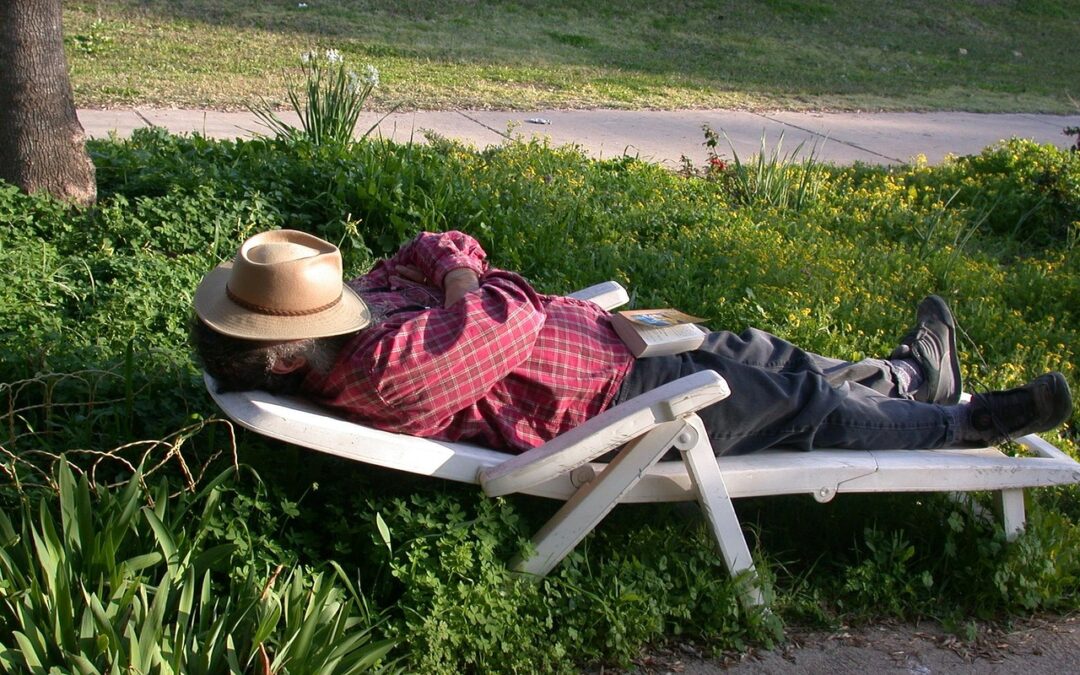 A nap a day may spell good news for blood pressure.