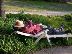 A nap a day may spell good news for blood pressure.